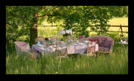 Vai varat ieteikt padomus, kā izrotāt āra piknika zonu ar senlaicīgiem pieskārieniem?