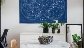 Debesu zvaigznāji: raksti un pasakas, kas austi kosmosa audumā