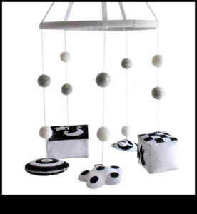 Plīvojošie draugi: burvīgi mobilie tālruņi mazulim