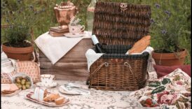 Vai varat ieteikt padomus, kā izrotāt āra piknika zonu ar senlaicīgiem pieskārieniem?